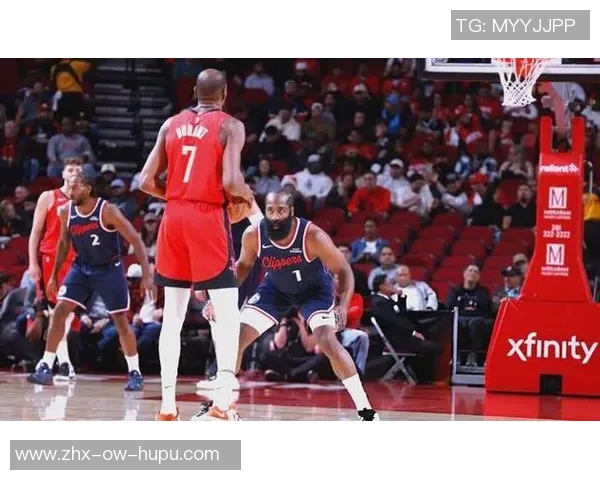 火箭队与快船队激战第七场争夺季后赛晋级名额的精彩对决回顾